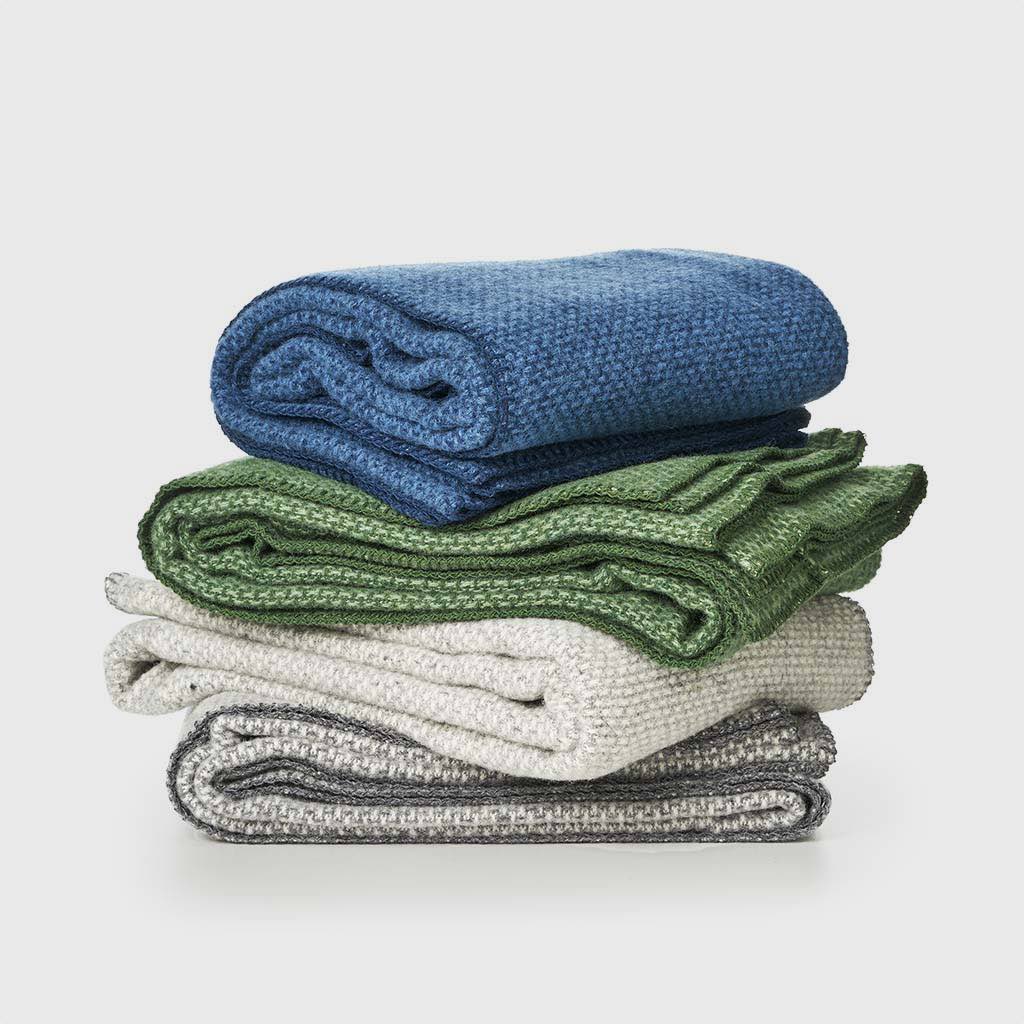 Wool-throw-Domino-WP-3