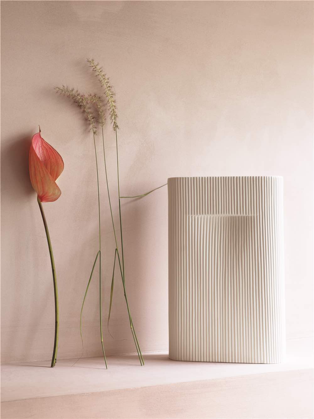 ridge-vase-off-white-2-muuto-org
