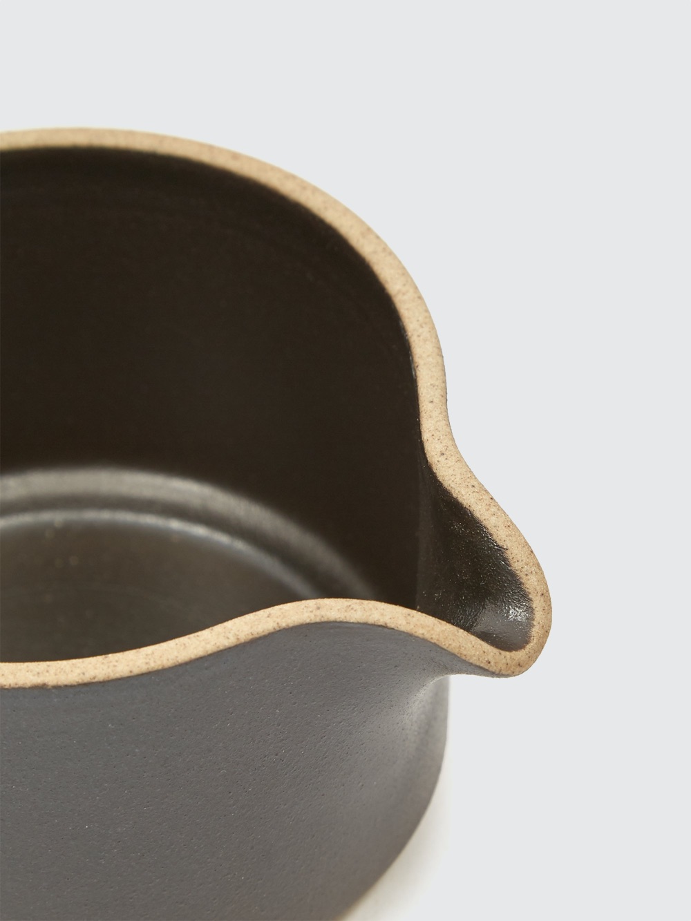 hpb028-creamer-black1-614247_1512x