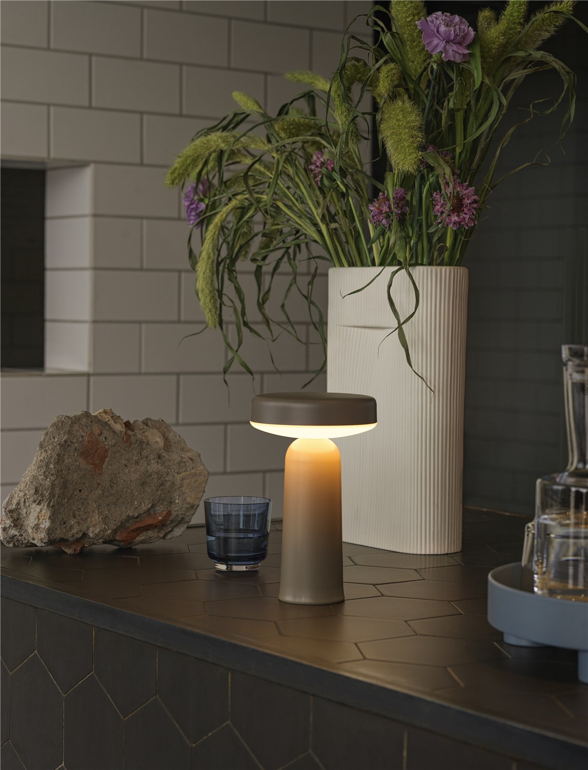 ease-portable-lamp-taupe-ridge-h35-off-white-raise-glass-dark-blue-carafe-clear-platform-tray-blue-grey-muuto-org