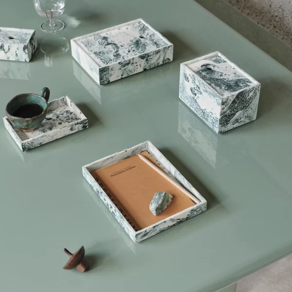 Mist Box Emerald Flat