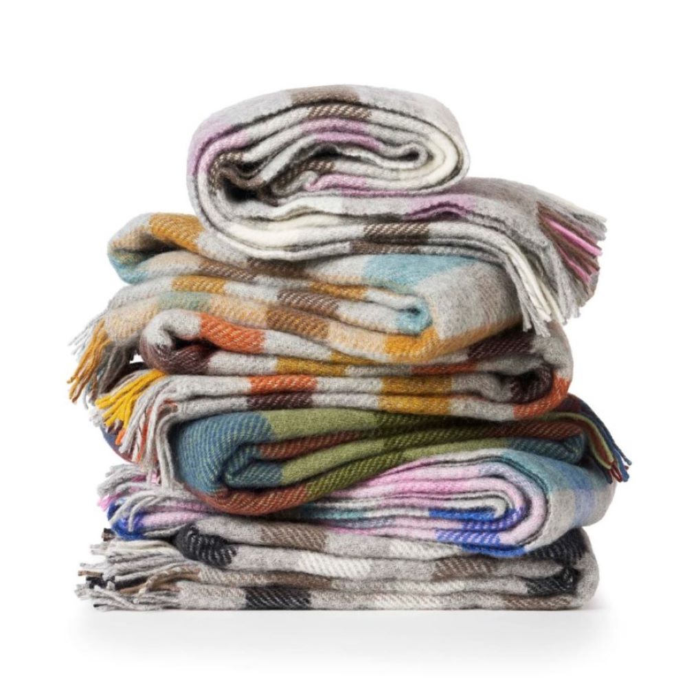 GotlandmultiwoolthrowSHOP_1800x1800